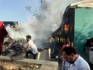 Mob attacks Army  jawan, accuses him  of braid chopping