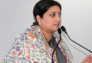 Irani hits back at Rahul Gandhi for tweet on Jay Shah