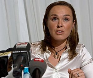 Swiss great Hingis quits for third and 'final' time