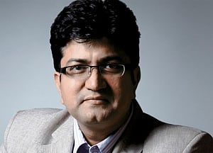 let's not use CBFC for controversy: Prasoon Joshi