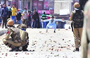 Stone pelting during terror op helps 3 leT men flee