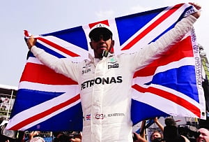 Hamilton wins 4th F1 c'ship