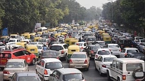 VIPs' movements choke Delhi