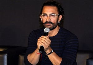 Aamir praises Kohli for supporting young sportsmen