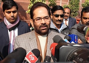 Naqvi flays Farooq Abdullah over PoK remark