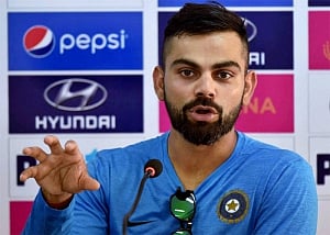 Kohli shows his caring side, helps TV crew get treatment