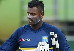 Mathews lauds India's pace battery