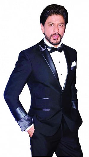 SRK calls cinema a vehicle of love