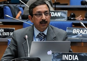 India calls for ending terror safe havens beyond Afghanistan