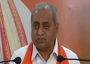 'Fools' have accepted formula given by 'fools': Nitin Patel