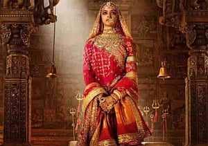 People in position shouldn't comment on 'Padmavati': SC