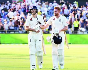 Malan's maiden ton lifts England