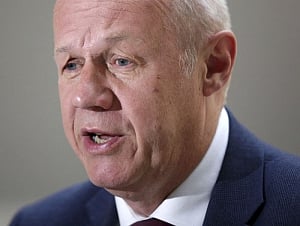 Senior UK minister sacked after porn allegations