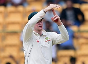 Warne rates Smith higher than Kohli in Tests
