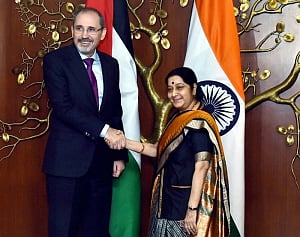 India, Jordan discuss deepening bilateral ties