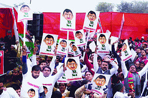 Riding on Akhilesh's fervour
