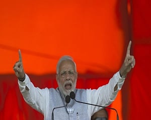 'Kamdar' in fight against 'naamdar' this election: PM in Rajasthan