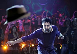 Prabhudheva to choreograph Dhanush for 'Maari 2'