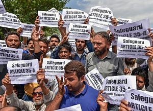 Protests against petitions challenging Article 35A continue in Kashmir