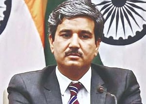 Pak summons India's Deputy High Commissioner over 'ceasefire violations' along loC