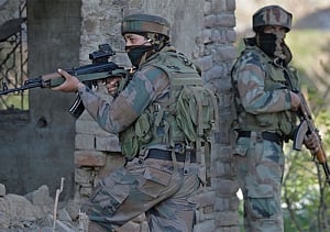 4 militants killed in fresh exchange of fire with security forces in Shopian