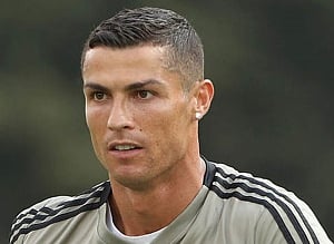 Goa to raise statues of Maradona, Ronaldo