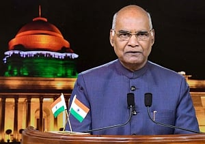 let contentious issues, extraneous debates not distract us: Prez's I-day message