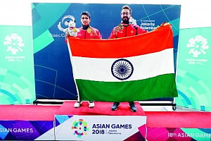 3 for joy: saurabh shoots gold