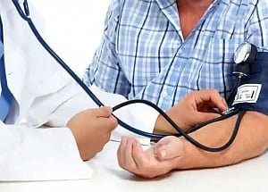 Warm room temperatures may help lower BP