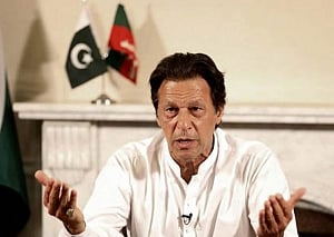 Pak stands for any humanitarian assistance in Kerala: Imran Khan