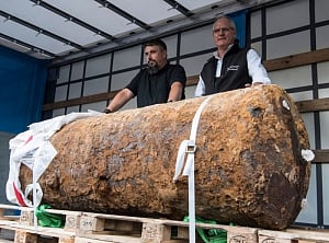 WWII bomb defused in Germany after 18,500 evacuated