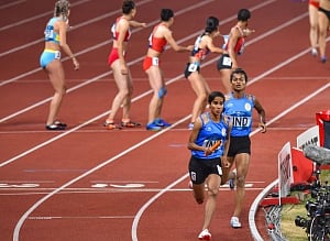 Jinson, women's 4x400m relay team win gold on final day in athletics' best show after 1951