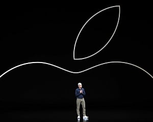 Apple reports 20% increase in quarterly revenue