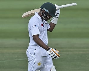 Babar, Sarfraz propel Pakistan to 350-5 in second Test