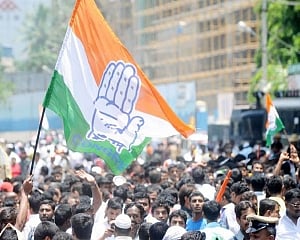 BJP loses vote share big time, but not all to Congress