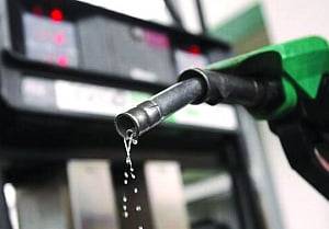 Brent oil hits 4-yr high of $85/barrel on Iran sanction