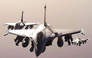 Cong exploits babu’s Rafale dissent note; Govt in damage control mode