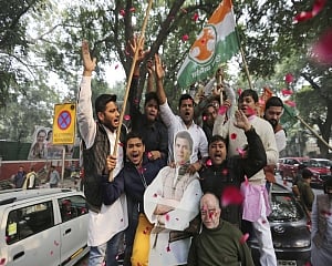 Cong single-largest party in Rajasthan with 99 seats; BJP gets 73