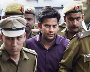 Court convicts AAP MLA Prakash Jarwal in one case, acquits in another
