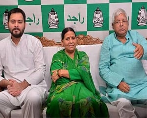 Delhi court summons Lalu, Rabri, Tejashwi as accused in IRCTC money laundering case