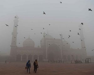 Delhi's minimum temperature still below 5 degrees C
