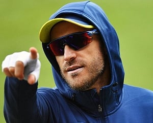 Du Plessis urges Australia to keep the aggression