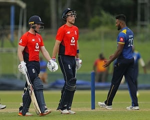 England look for World Cup boost against struggling Sri Lanka