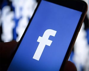 Facebook access hit by unspecified problems