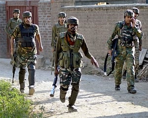 Four militants, soldier killed in Shopian encounter