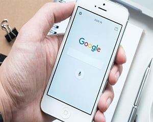 Google may pay $9 bn to remain Apple's default search
