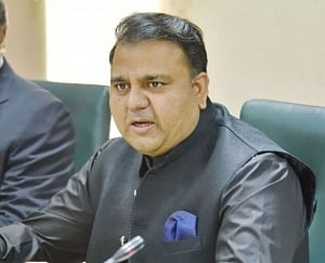 Government, military willing to hold talks with India: Pakistan minister