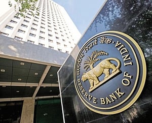 Govt appoints four members to local boards of RBI