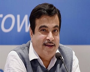 Govt willing to help IL&FS revive infra projects: Gadkari