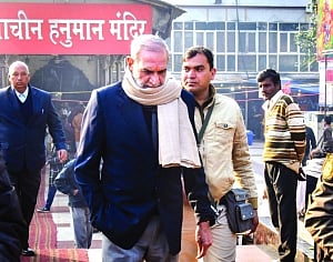 Guilty Sajjan quits party to give Cong clean chit